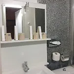 Отель Des Xii Apotres & De La Cle Des Champs 2*